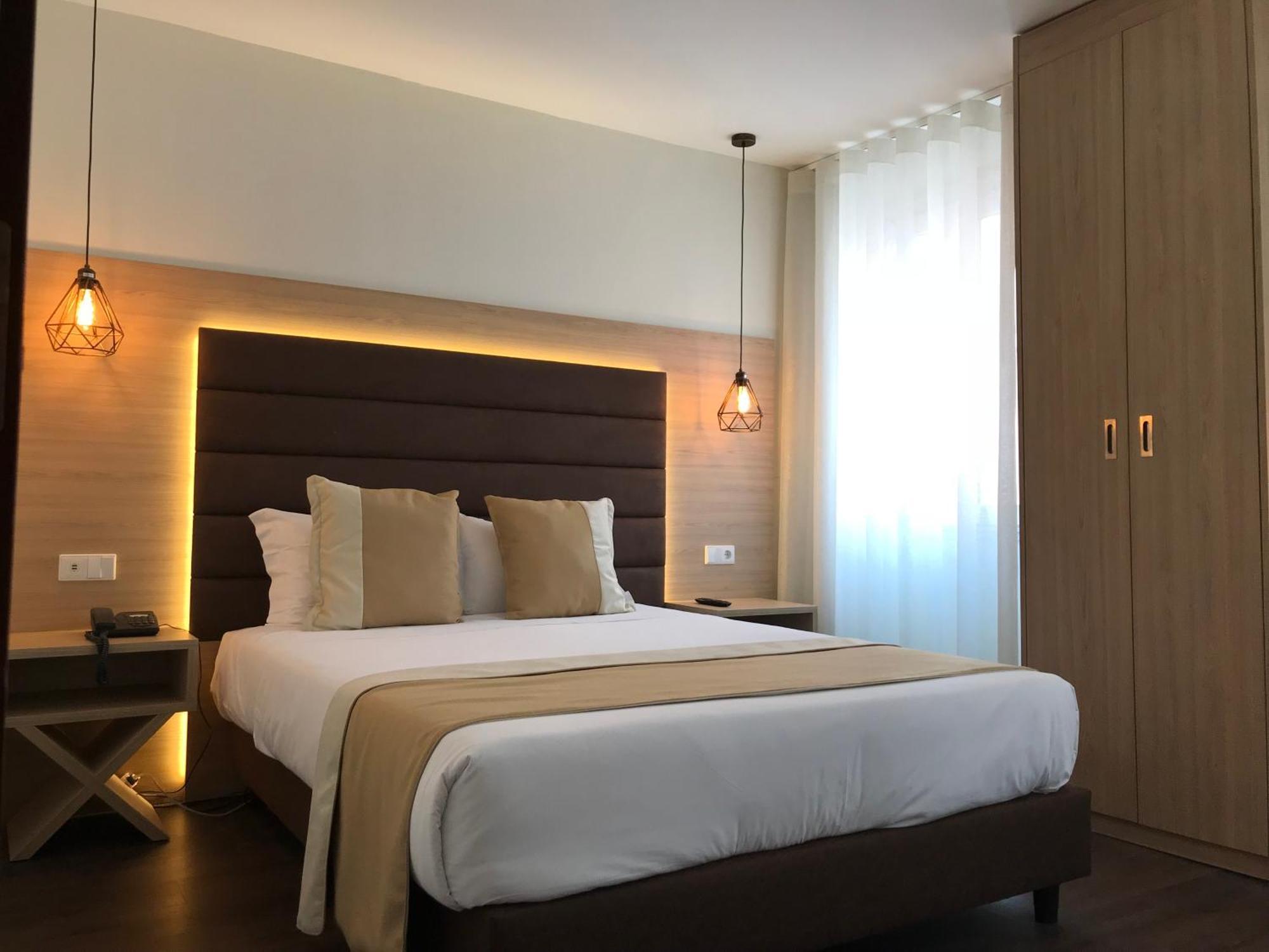 The One Grand Hotel Da Povoa - By Mhmb Hospitality Повуа-ди-Варзин Экстерьер фото